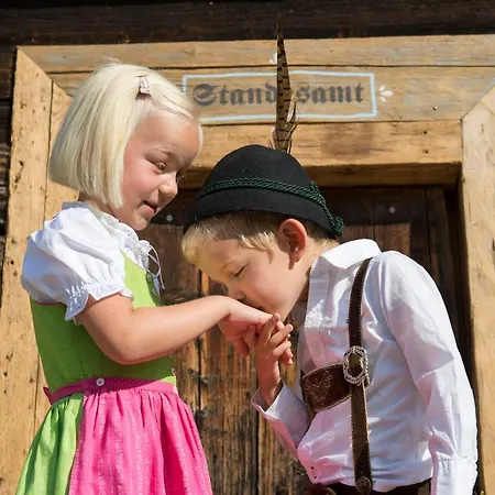 Hotel Ludlalm Am Prebersee Tamsweg